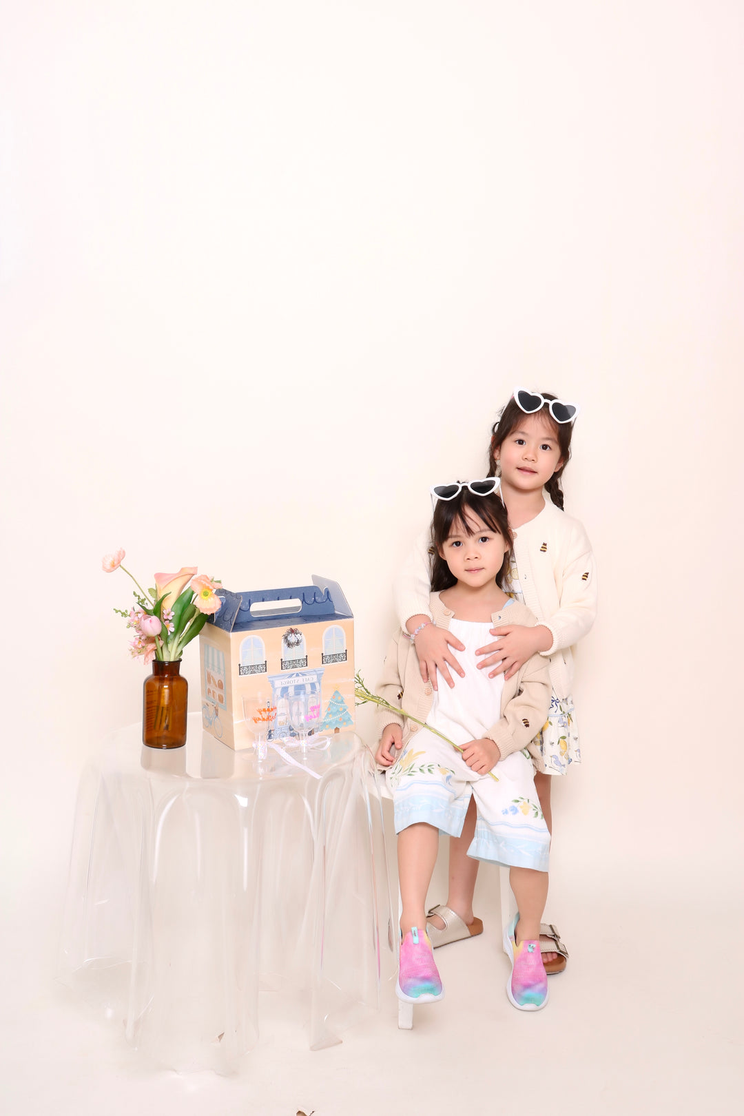 Bee Cardigan - Hazelnut